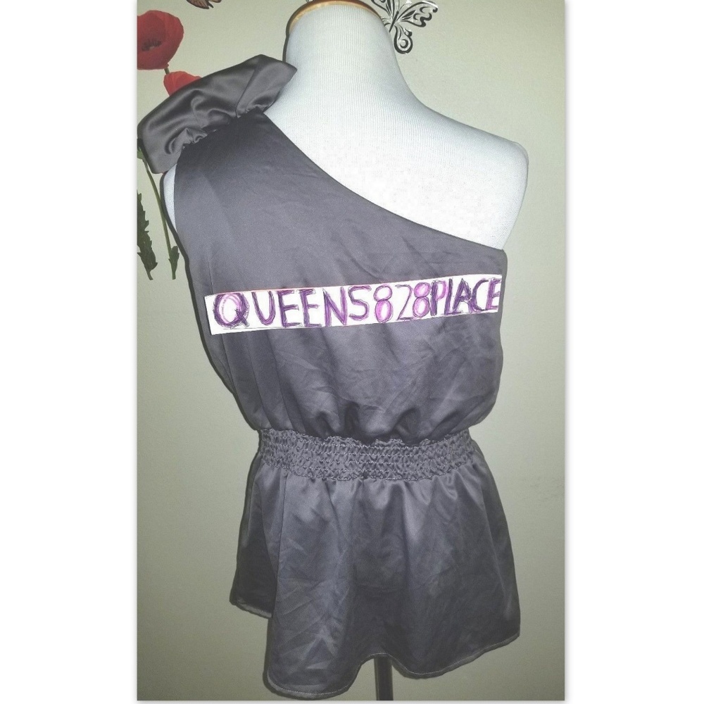 Charlotte Russe L Gray One Shoulder  Bow Top NWO - Picture 2 of 8